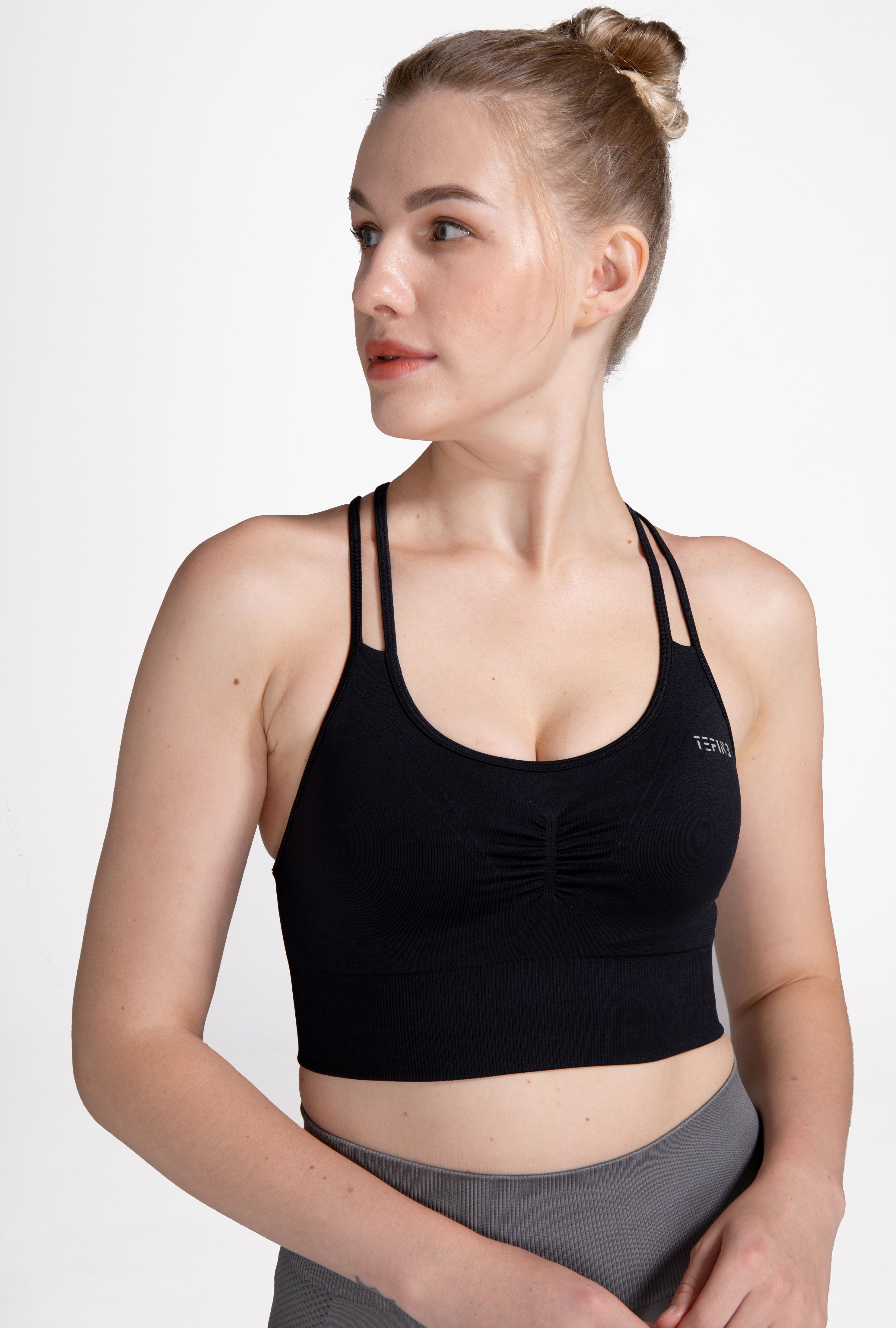 Comfy-Seamless-Sports-Bra-Black-_5