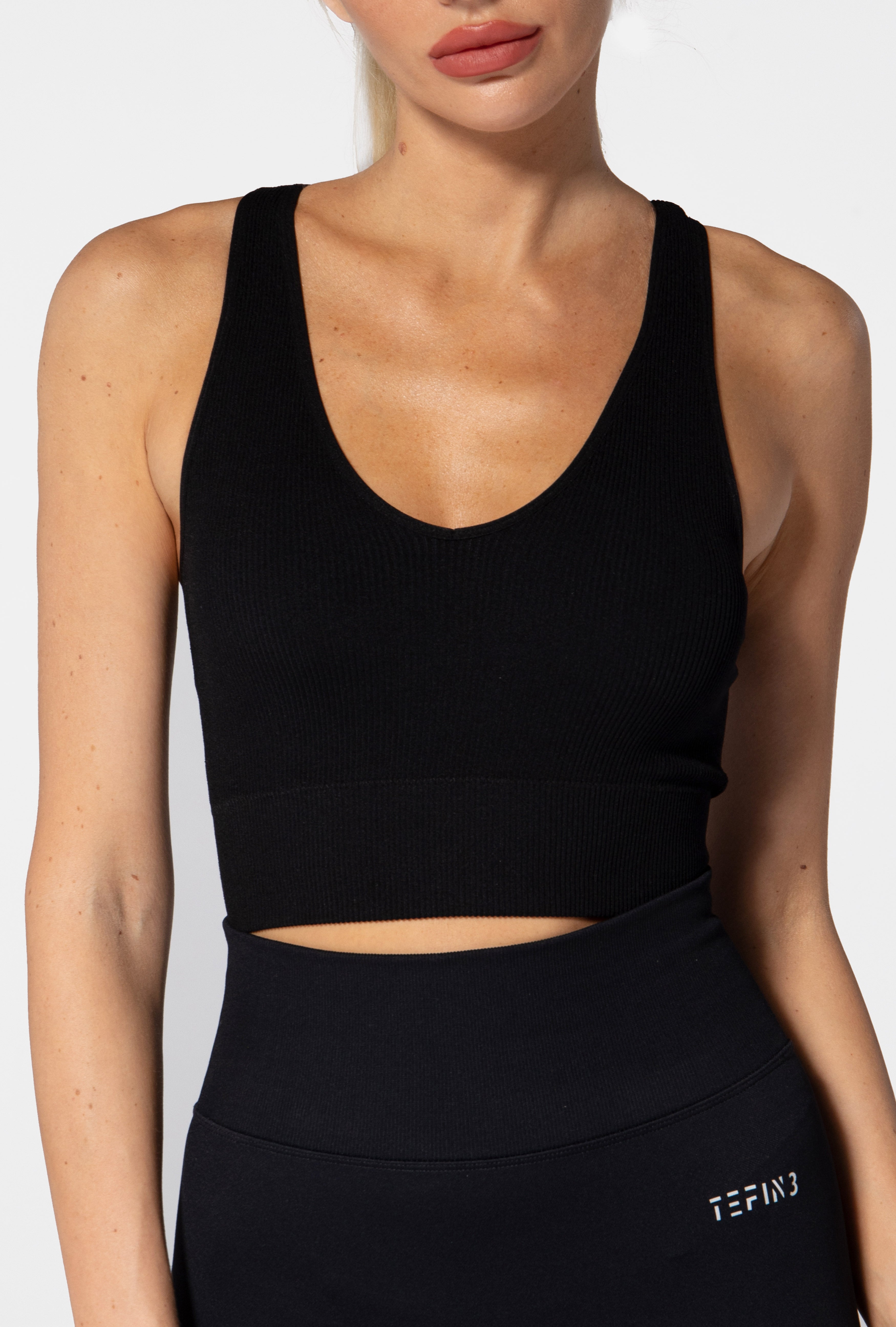 Comfy Activewear Sports Bra V-shaped Black